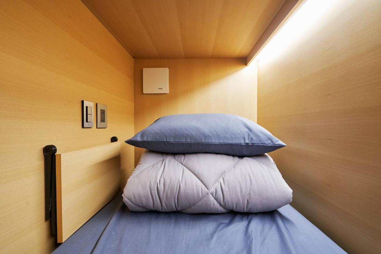 The Capsule Myeongdong Hostel Seoul Bagian luar foto