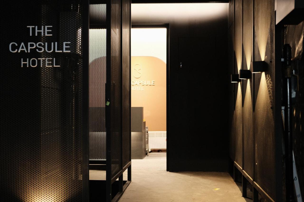 The Capsule Myeongdong Hostel Seoul Bagian luar foto